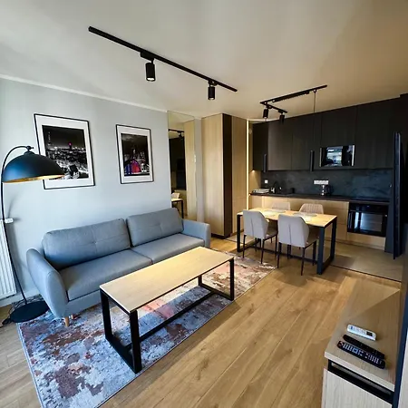 Business And Pleasure Malta Posnania Self Check In 24h Apartamento