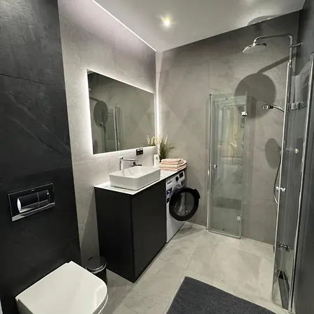 Business And Pleasure Malta Posnania Self Check In 24h Apartment Poznan