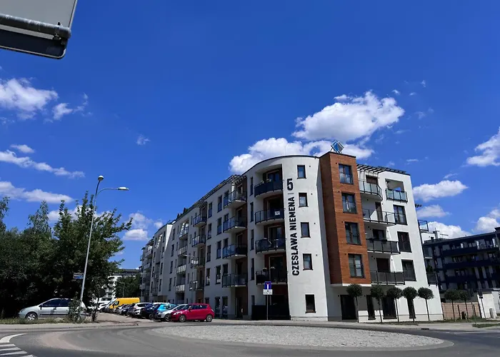 Business And Pleasure Malta Posnania Self Check In 24h * Познань